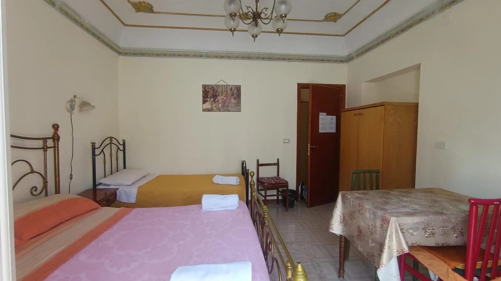 Homestay szállás Alloggio Dei Mille Palermo